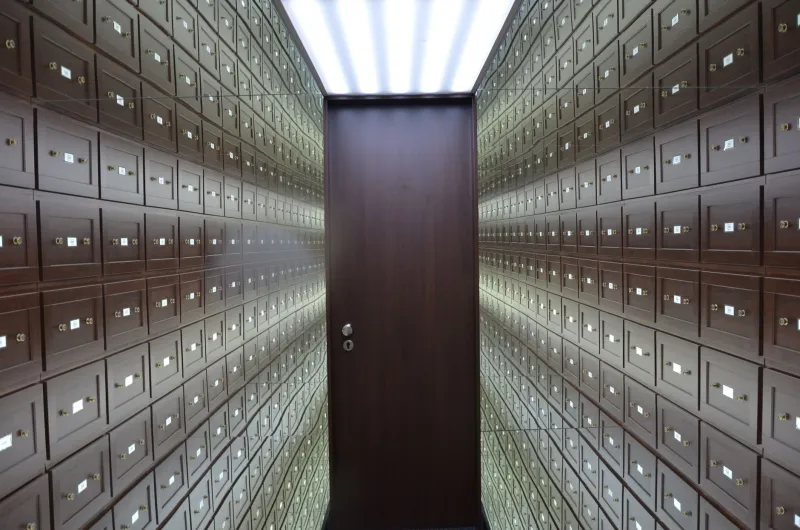 The Invisible Elite: How Serious Collectors Are Making Anonymity the New Flex